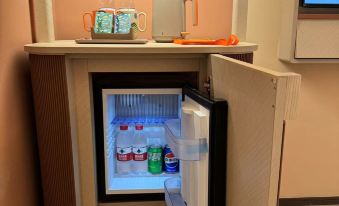 Orange Hotel (Nanchang Wanxiang Hui Gaoxin Avenue subway station shop)