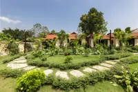 Scenic Mountain Ecolodge Ninh Binh Hotels near Bich Dong Pagoda