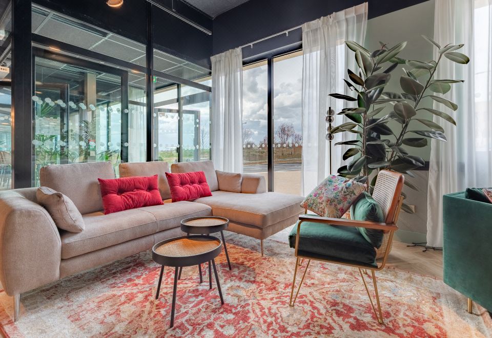 목시 파리 샤를 드 골 에어포트 객실