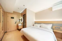 Homeinn Pebble Hotel (Shanghai Xintiandi Lujiabang Road Subway Station) Hotels in Shanghai