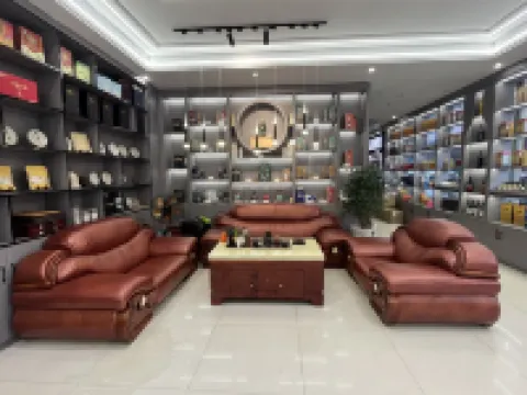 Napo Huapeng Business Hotel Hotel di Napo County