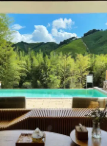 Huzhou Miaoxi Slide Meisu