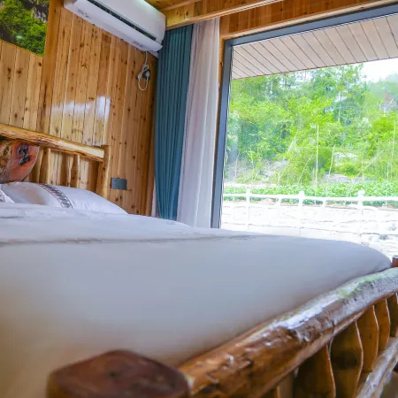 Hefeng Axiang Homestay (Ping Shan Gorge Scenic Area Store)