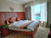 Ruoergai Lvran Holiday Hotel