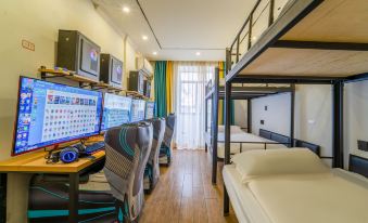 Nanchang Starry Sky E-sports Hotel (High-tech Avenue Subway Station Branch)