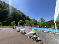 Slow down Minshuku - Infinity Pools