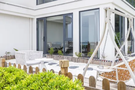 Putuo Mountain Baibu No.1 Seaview Hotel (Puji Temple Baibu Sha Branch) Отели рядом с достопримечательностью «Fayu Temple»