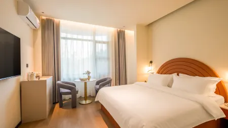 Floral Hotel · Ru Hai Hotel (Weihai International Beach Torch Eighth Street Branch)