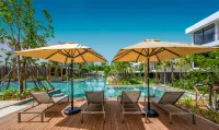 Stay Wellbeing & Lifestyle Resort Hotel berhampiran Phuket Riding Club