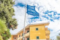 Residence I Mirti Bianchi Hôtels à proximité de : Tombe des géants