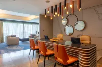 Cinnamon Grand Colombo - 5-Star