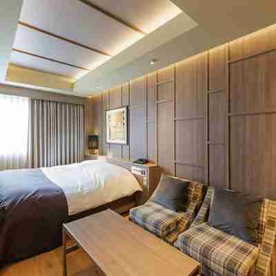 ワイ ホテル Rooms