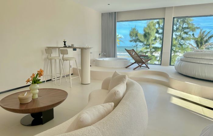 Listen to the sea shell holiday home (China's first beach shop)