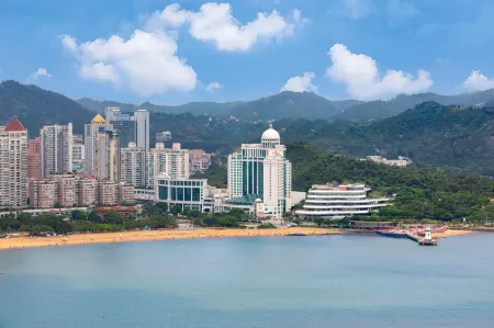 Zhuhai Delong M Seaview Hotel (Lovers Road Seaside Swimming Pool Store)