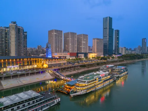 Journey Hotel (Yichang Three Gorges Tourist Center Wanda Plaza Branch)