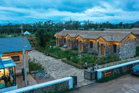 Floral Hotel·Ji 'er Station | Yuanzhu Homestay