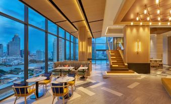 Hilton Garden Inn Bangkok Riverside