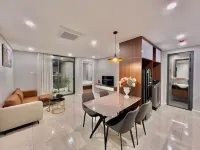 Triostay Vinh Hoi Apartment - Elegant Near City Highlights!