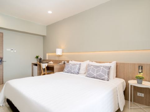 โรงแรมสินสิริลาดพร้าว 83