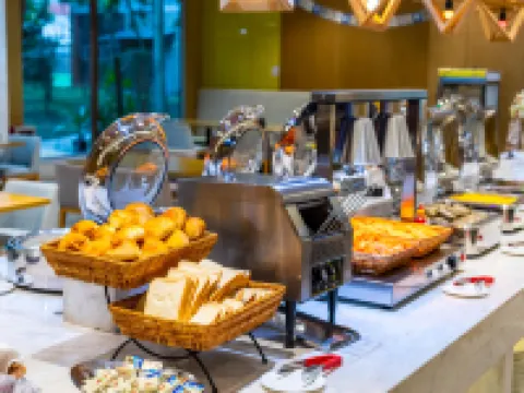 City Holiday Hotel  Guangzhou Baiyun Airport Renhe Metro Exit B Hotels in Guangzhou