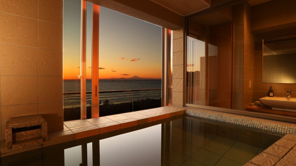 Grand View Iwai
