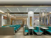 Kaidun Hotel(Haikou Riyue Square Duty Free Store) Hotels near Meilan