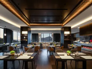 尋烏沃爾頓皇家花園飯店