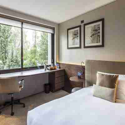 Crowne Plaza Geneva Rooms