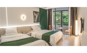 Peninsula Holiday Inn (Bayside) Hotel