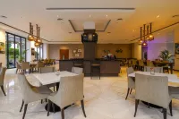 Hotel Royal Padjadjaran Bogor - breakfast