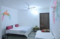 Jai Hind Guest House - 2-Star