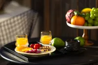 Yixin Moon Earthly HYGGE|Space Art Hotel (Dukezong Ancient City Prayer Wheel Store)