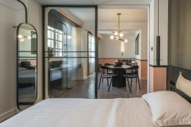 72 AD Suites