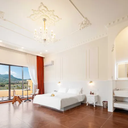 Wanning Shimei Bay White Horse Manor