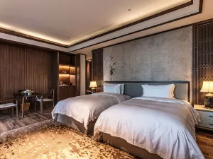 Chengdu Shiyu Forest Hotel