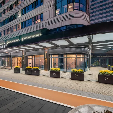 Mercure Jinandong Railway Station