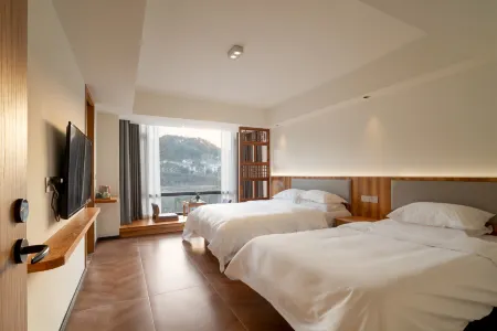 Xin'an Hotel · Designer Hotel | Huizhou Aesthetic Space (Huizhou Ancient City Branch) Отели рядом с достопримечательностью «Zheng's Ancestral House of She County»