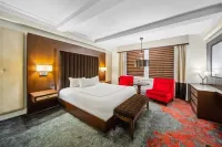 Tuscany by LuxUrban Hotels near Tiffany & Co.(New York - 57th Street - Flagship Store)
