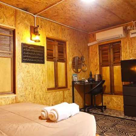 Aeden Villa, Roomstay & Homestay