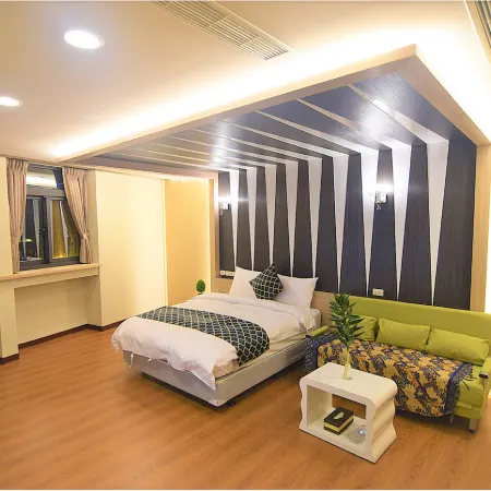 21 Jiaoxi Hot Spring Hotel