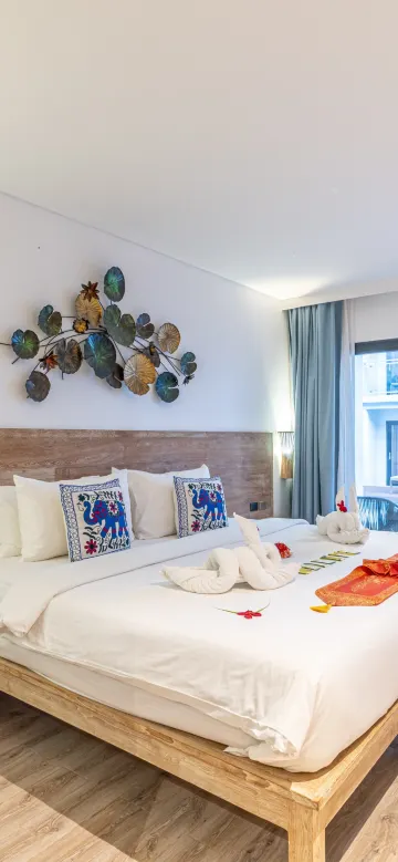 แกรนด์ ดีลักซ์ ข้างสระว่ายน้ำ