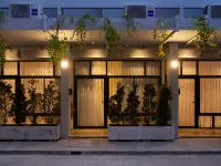 Dear Sunday Hometel Bangkok Hoteles cerca de Muelle Si Phraya