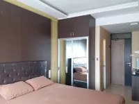 High Livin Apartment Baros - Gym