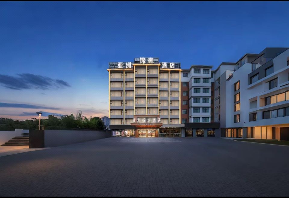 hotel overview picture