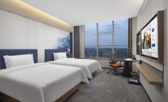 Hilton Garden Inn Changji (Xinlong Building Branch)