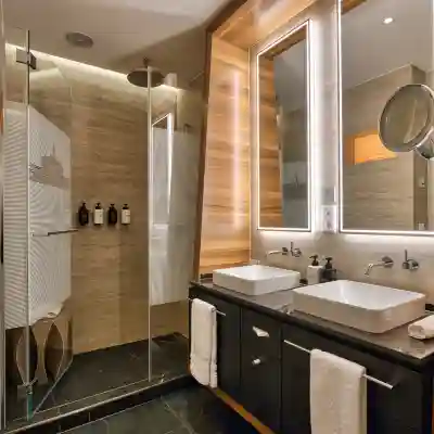 Hotel Schweizerhof Luzern Rooms