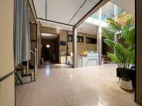 Yuanlaiju Hotel (Jinan Zhangqiu University Town Branch) - Losmen