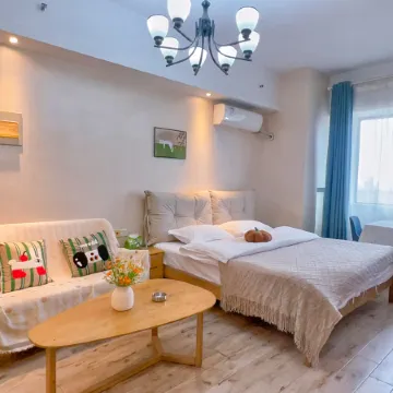Yinxin Homestay (Chunjiang Center)