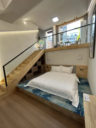 Xiangxielian Qingcheng Homestay (Ganzhou South Gate Gan Fang 1969 Cultural Creative Industry Park)