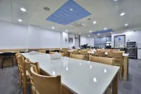 Hotel Noah - 朝食